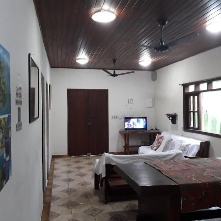 Quartos próximo ao centro de Ilhabela Exterior foto