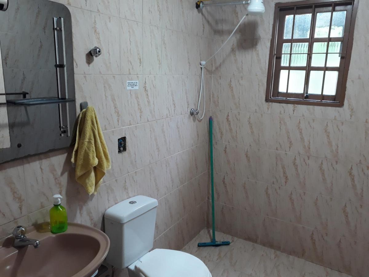Quartos próximo ao centro de Ilhabela Exterior foto